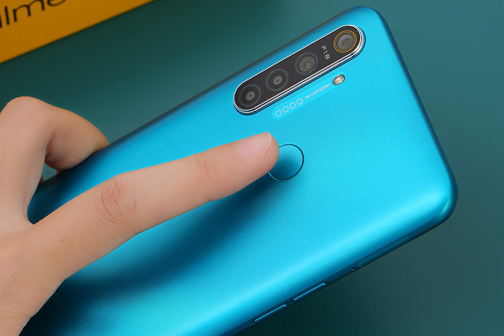 Điện thoại realme 5i (3GB/32GB) Màu Xanh Dương