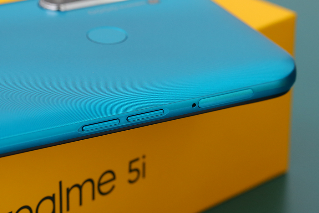 Điện thoại realme 5i (3GB/32GB) Màu Xanh Dương