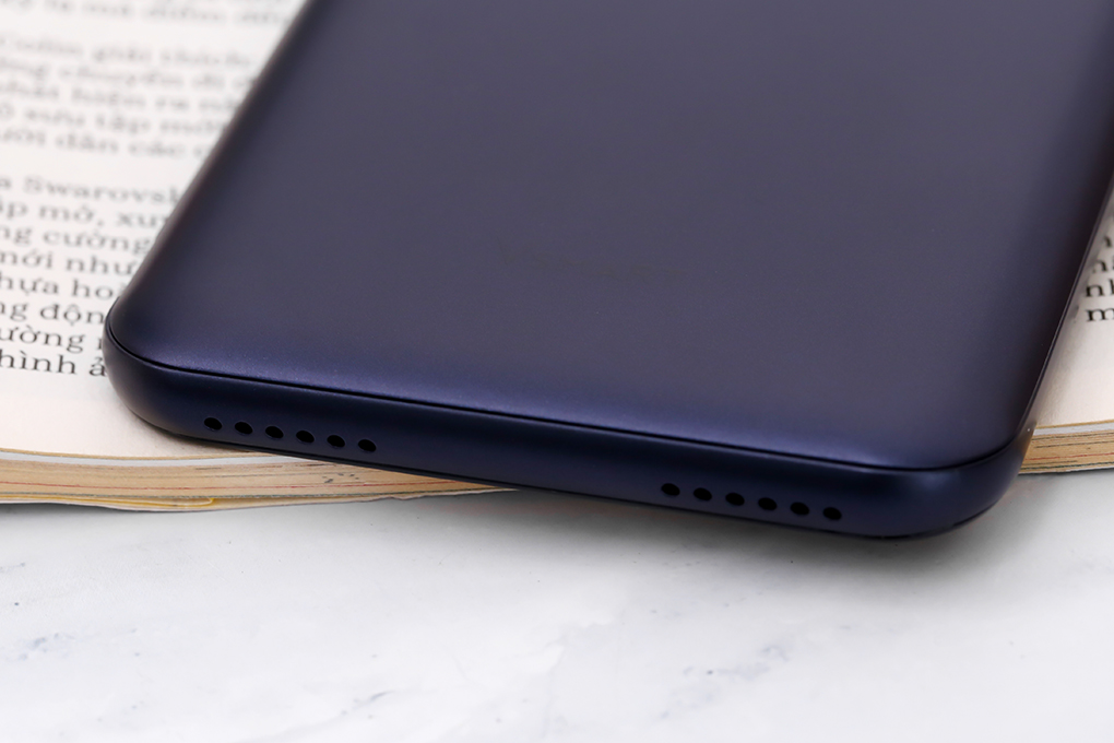 Điện thoại Vsmart Bee 3