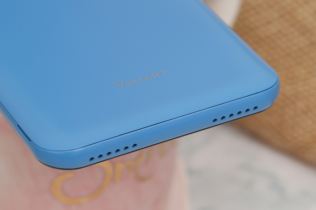 Điện thoại Vsmart Bee 3