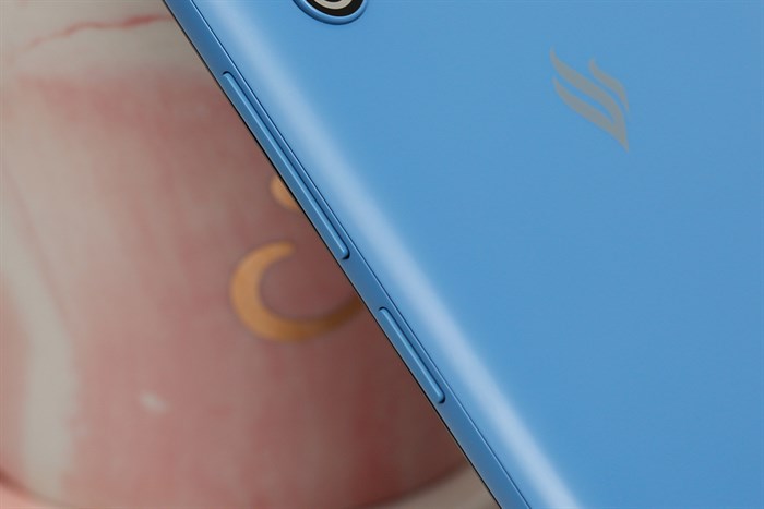 Điện thoại Vsmart Bee 3