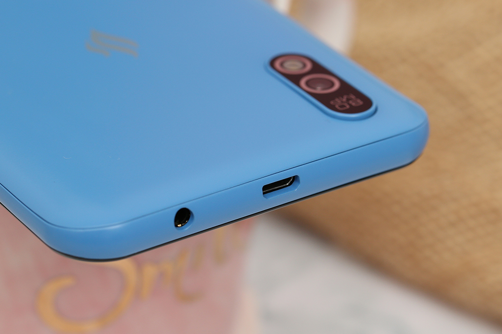 Điện thoại Vsmart Bee 3