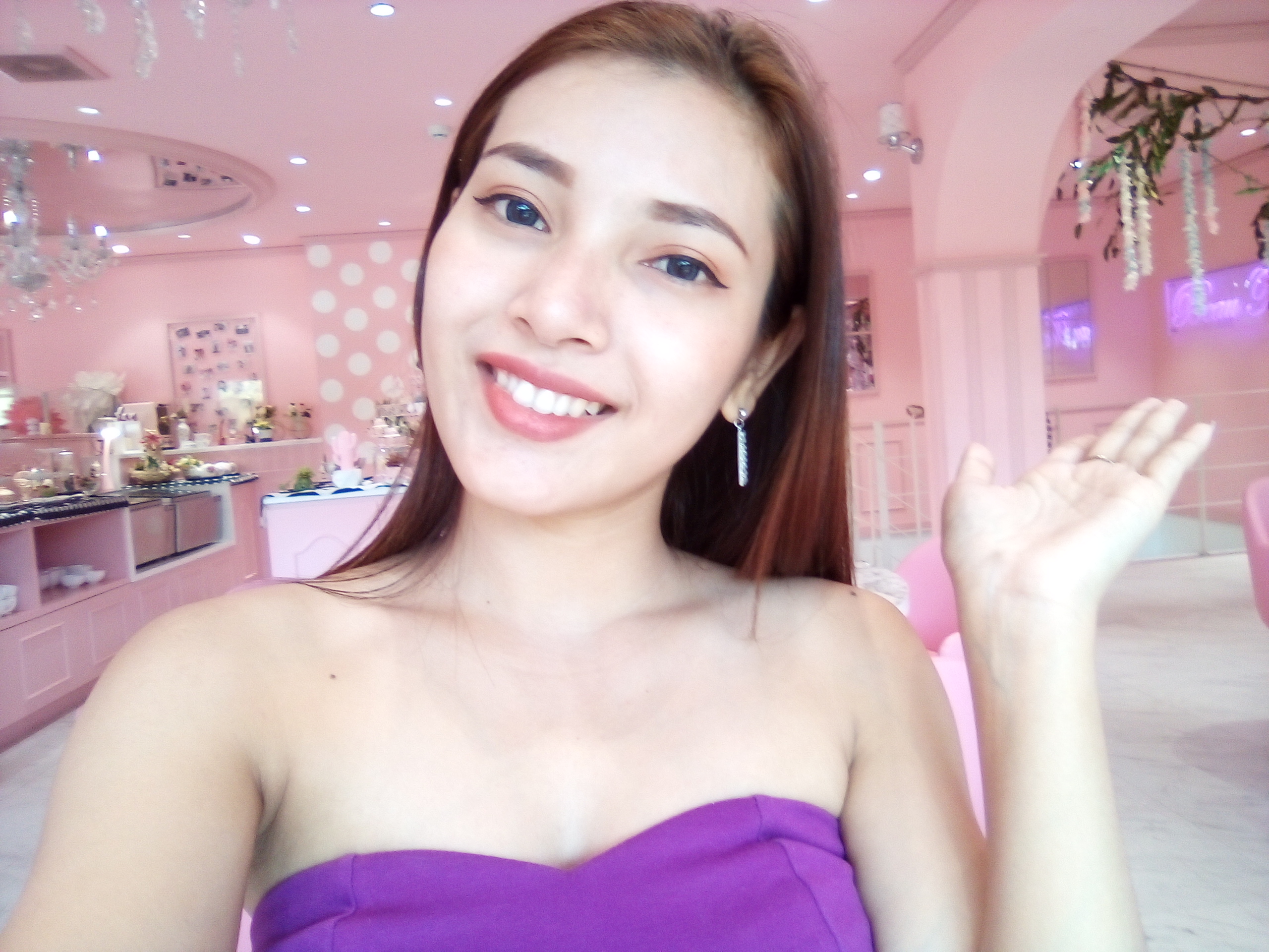 Ảnh chụp selfie bằng camera trước trên Vsmart Bee 3 Ảnh chụp selfie bằng camera trước trên Vsmart Bee 3
