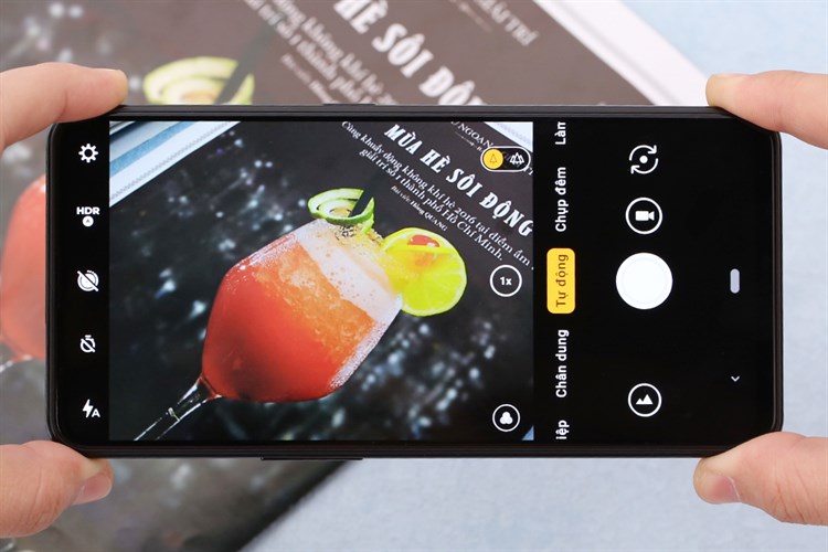 Điện thoại Vsmart Active 3 (4GB/64GB) Màu Đen