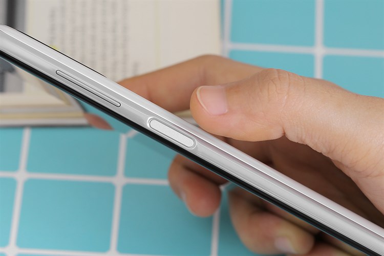 Điện thoại Samsung Galaxy M51