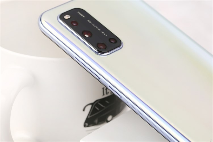Điện thoại Vivo V19 Màu Bạc