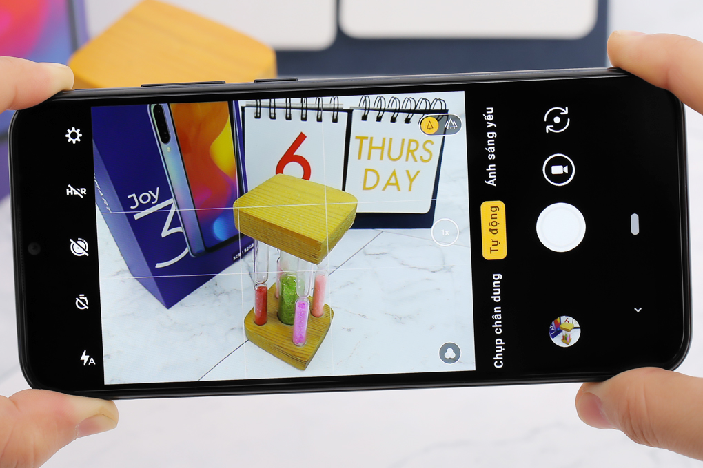 Điện thoại Vsmart Joy 3 (2GB/32GB) Màu Đen
