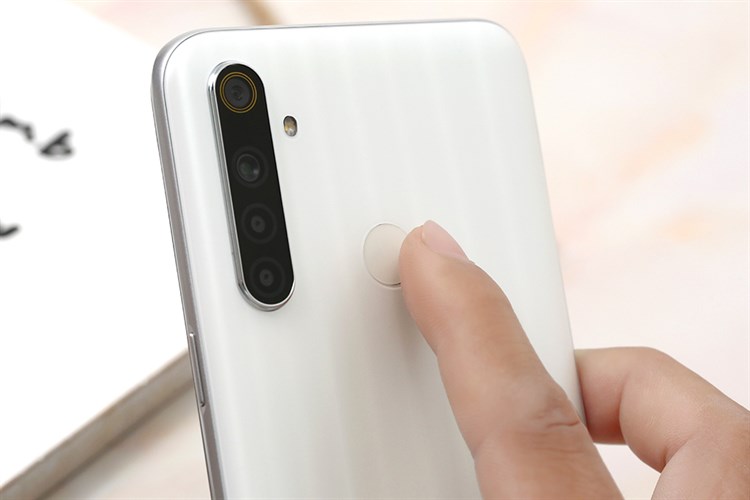 Điện thoại realme 6i Màu Trắng