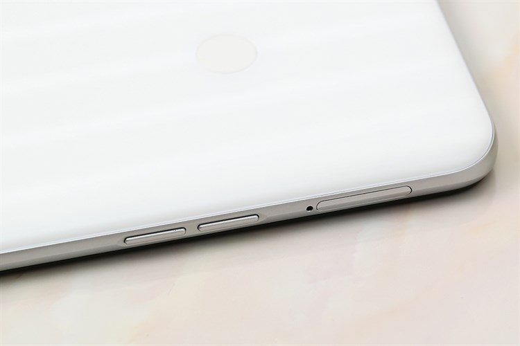 Điện thoại realme 6i Màu Trắng