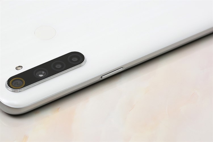 Điện thoại realme 6i Màu Trắng