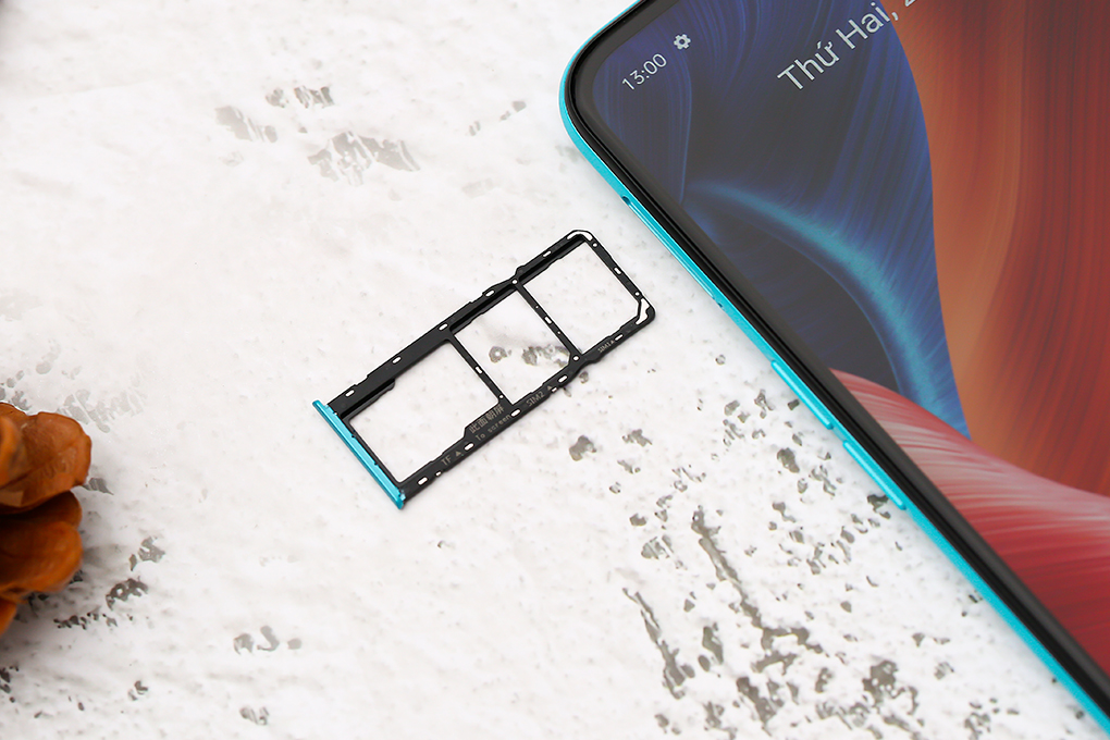Điện thoại realme 6i Màu Xanh Dương