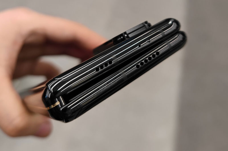 Điện thoại Xiaomi Mi MIX Fold | Thiết kế bản lề