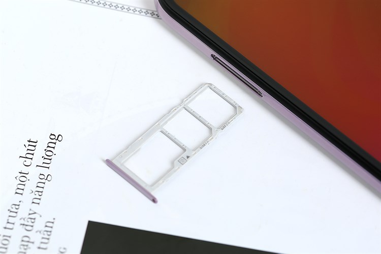 Điện thoại Vsmart Joy 3 (4GB/64GB) Màu Trắng