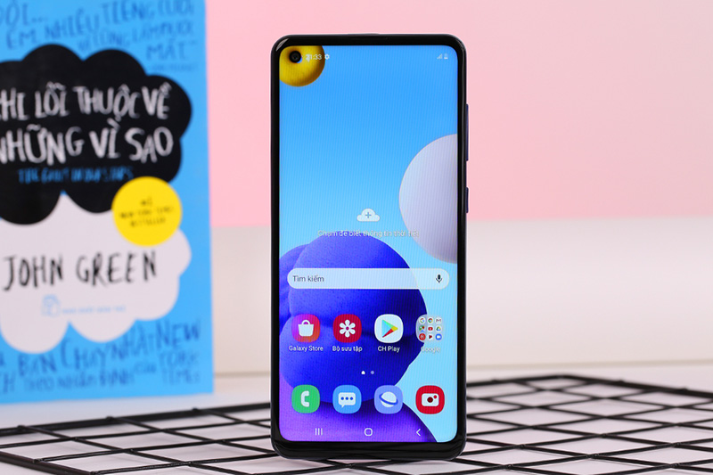 Màn hình tràn viền kích thước lớn trên Galaxy A21s