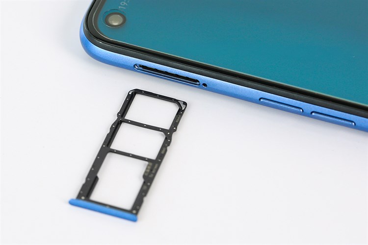 Điện thoại realme 6 (8GB/128GB) Màu Xanh Dương