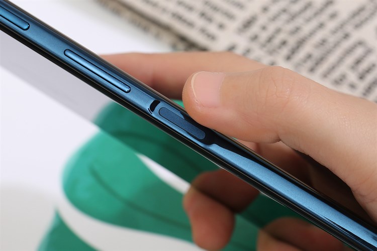 Điện thoại Nokia 8.3 5G Màu Xanh Dương