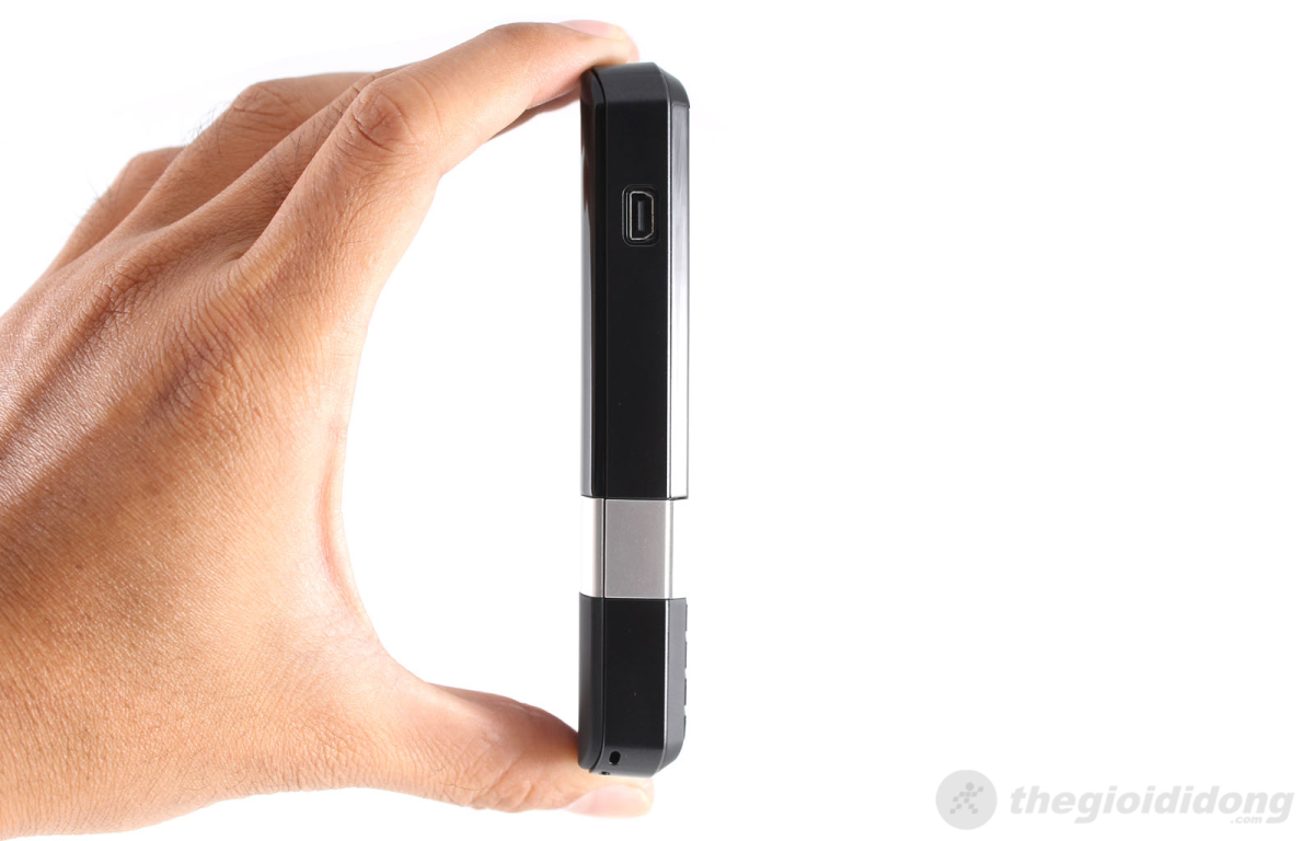 Điện thoại Philips X710