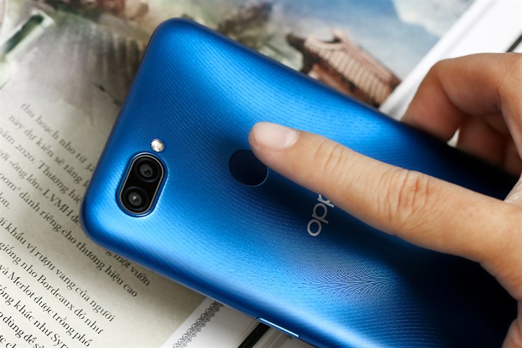 Điện thoại OPPO A12 (3GB/32GB)