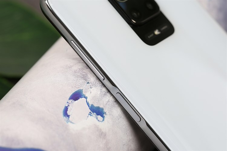 Điện thoại Xiaomi Redmi Note 9 Pro (6GB/64GB) Màu Trắng