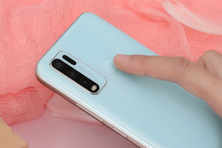 Điện thoại Vivo Y30 Màu Trắng