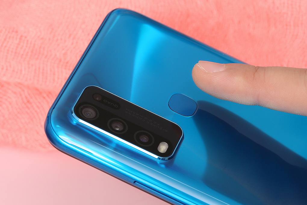 Điện thoại Vivo Y30 Màu Xanh Dương