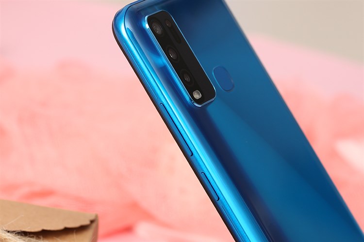 Điện thoại Vivo Y30 Màu Xanh Dương