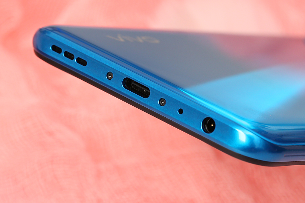 Điện thoại Vivo Y30 Màu Xanh Dương