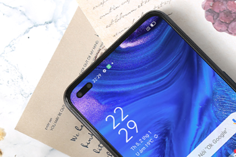 Camera hình viên thuốc ở mặt trước - Oppo Reno 4