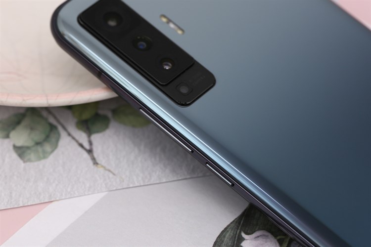 Điện thoại Vivo X50 Màu Đen