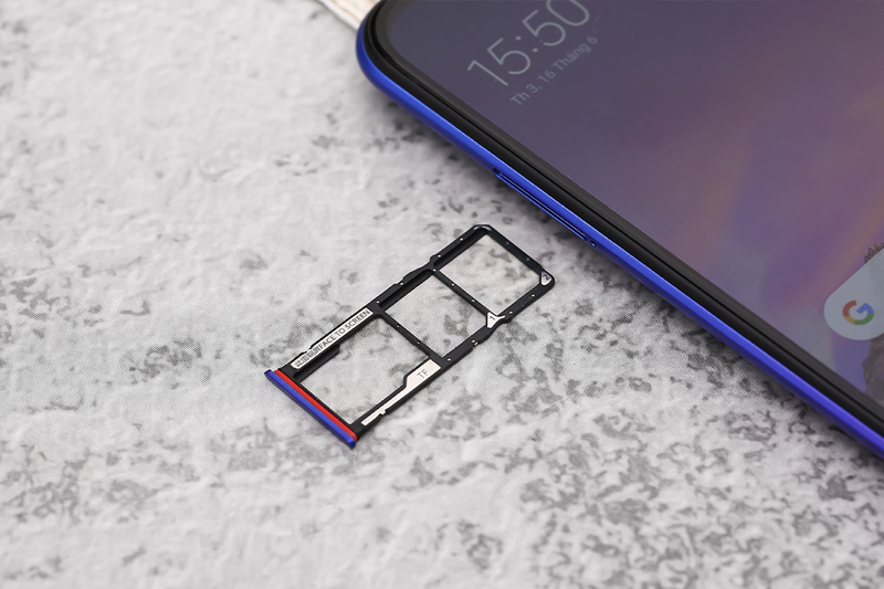 Xiaomi Redmi 9 | Kho lưu trữ rộng hơn với thẻ nhớ ngoài