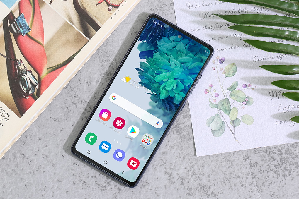 Điện thoại Samsung Galaxy S20 FE (8GB/256GB)