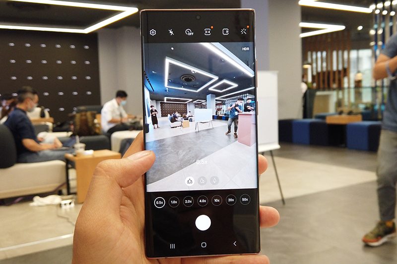 Hình chụp từ camera thường trên điện thoại Samsung Galaxy Note 20 Ultra 5G