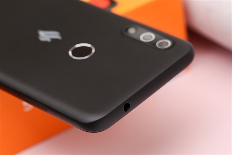 Điện thoại Vsmart Star 4 (3GB/32GB) Màu Đen