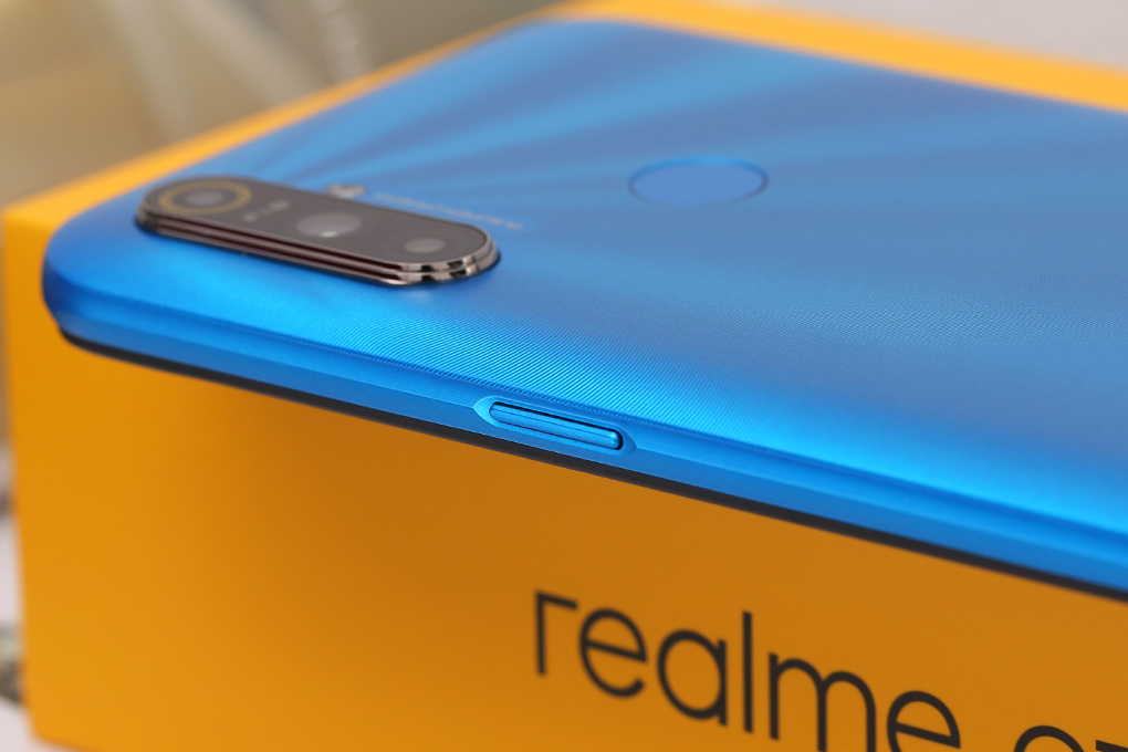 Điện thoại realme C3 (3GB/64GB) Màu Xanh Dương