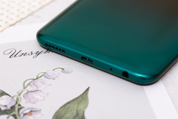 Điện thoại Vivo Y1s Màu Đen