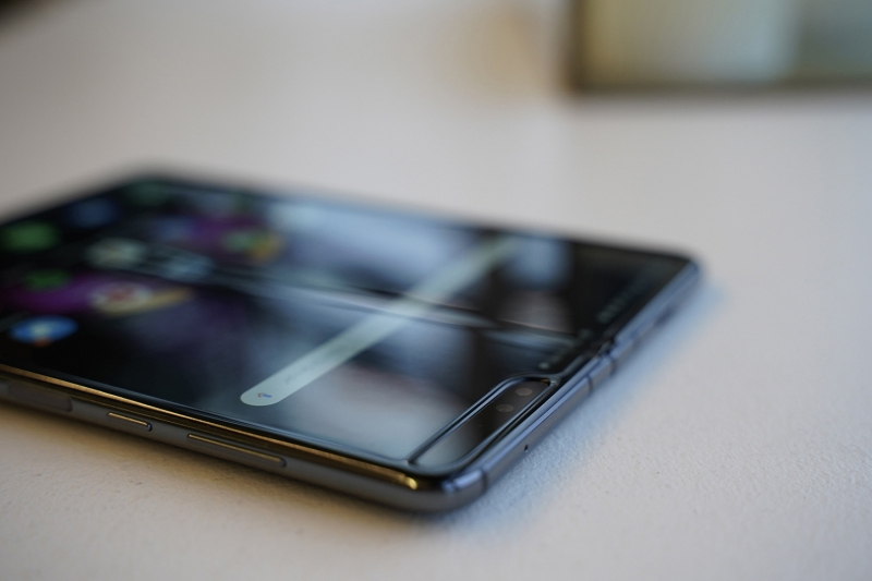 Samsung Galaxy Z Fold 2 | Ttính năng làm đẹp AI, HDR, chống rung quang học OIS, lấy nét theo pha PDAF cực nhanh