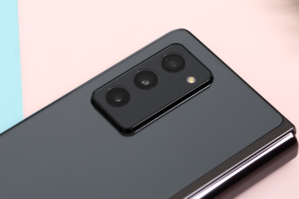 Điện thoại Samsung Galaxy Z Fold2 5G Màu Đen