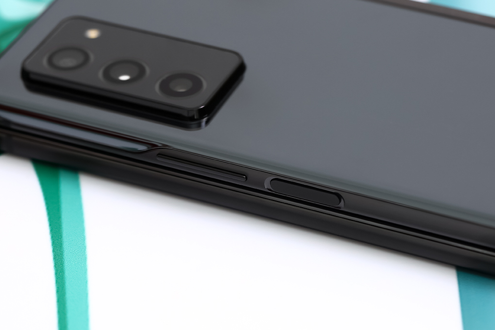 Điện thoại Samsung Galaxy Z Fold2 5G Màu Đen