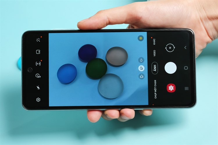 Điện thoại Samsung Galaxy A72 Màu Trắng