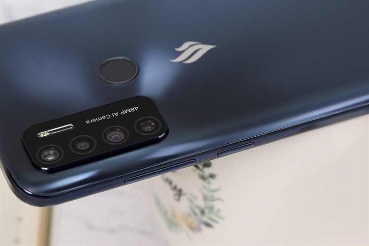 Điện thoại Vsmart Live 4 4GB