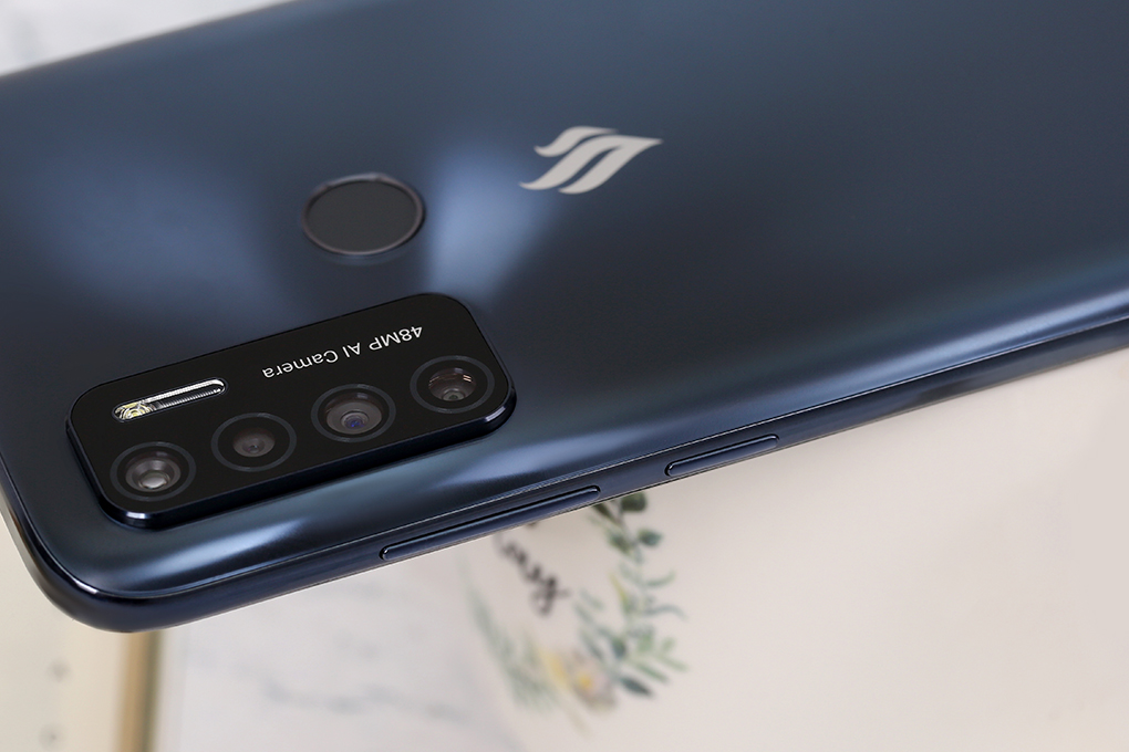 Điện thoại Vsmart Live 4 4GB