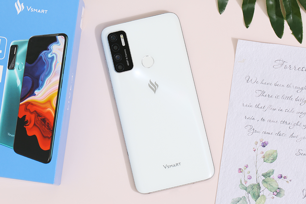 Điện thoại Vsmart Live 4 4GB