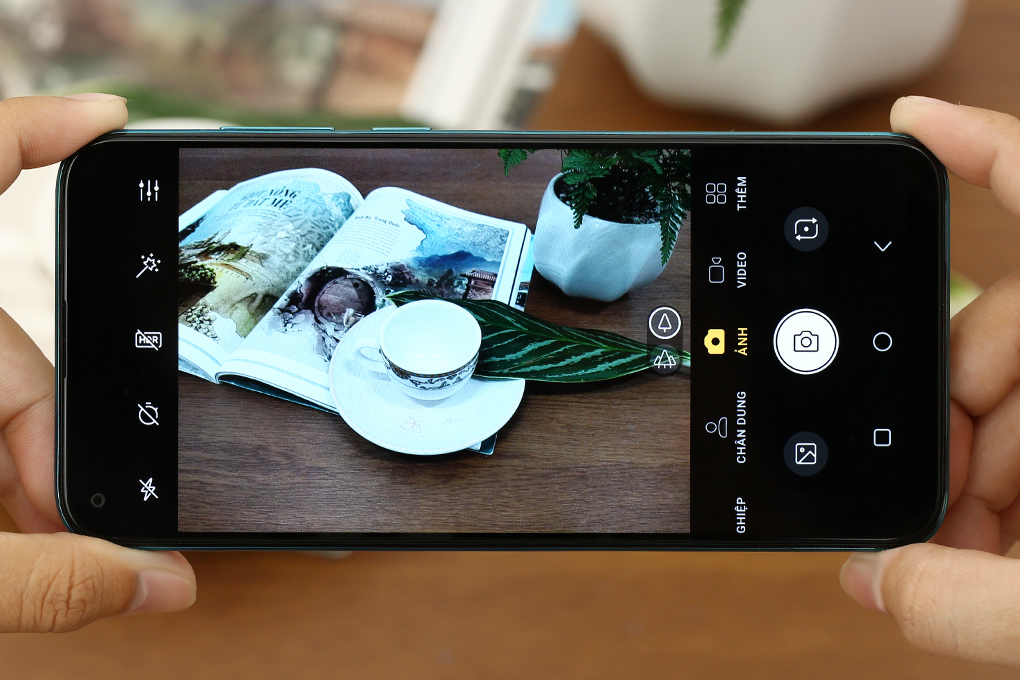 Điện thoại Vsmart Live 4 4GB