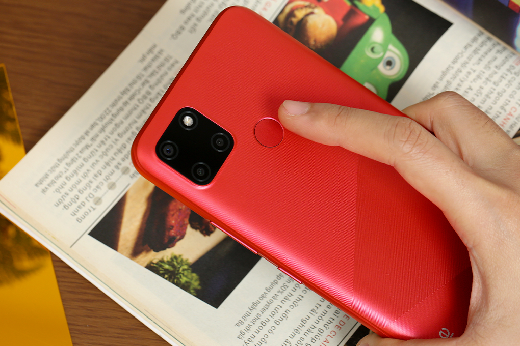 Điện thoại realme C12 Màu Đỏ