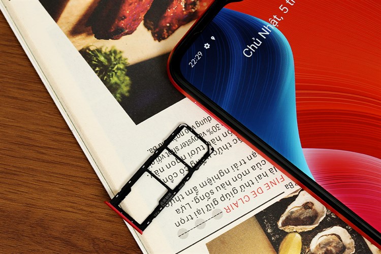 Điện thoại realme C12 Màu Đỏ