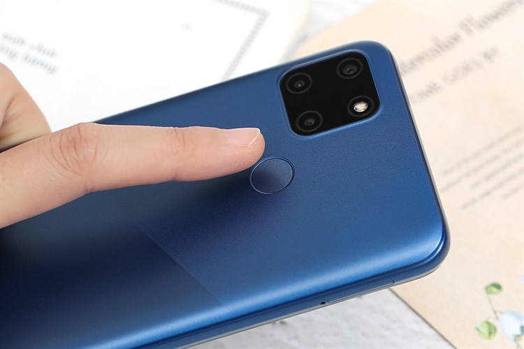 Điện thoại realme C12 Màu Xanh Dương