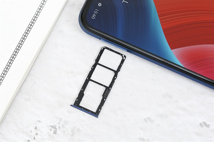 Điện thoại realme C12 Màu Xanh Dương