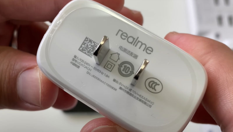Realme X7 Pro | Dung lượng pin lớn 4500 mAh cùng công nghệ sạc nhanh