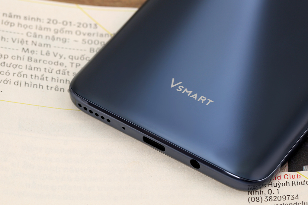 Điện thoại Vsmart Live 4 6GB