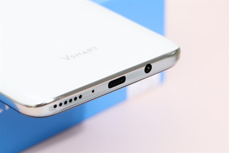 Điện thoại Vsmart Live 4 6GB